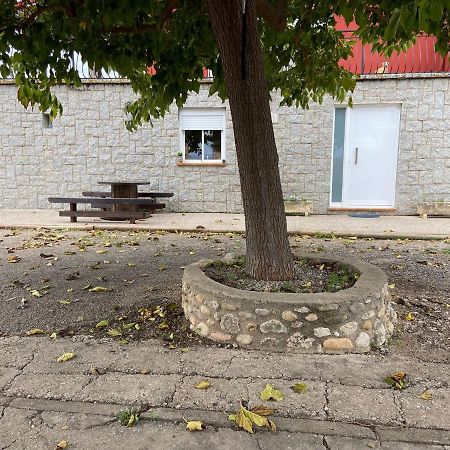 Les Oliveres - apartamento Vilafant Extérieur photo