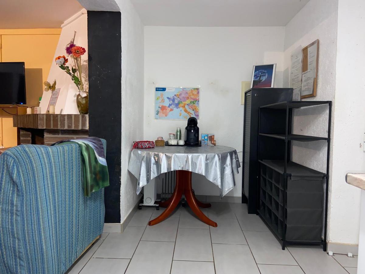 Les Oliveres - apartamento Vilafant Extérieur photo